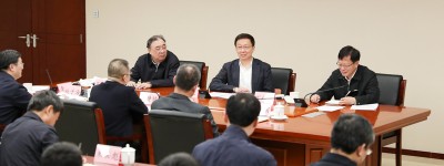 韩正在国家医疗保障局召开座谈会