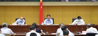 韩正主持召开药品和高值医用耗材集中带量采购工作座谈会