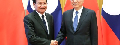 李克强举行仪式欢迎老挝总理通伦访华