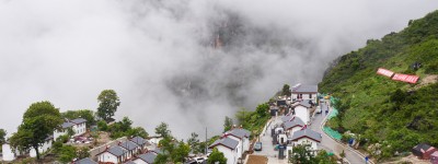 我国最后一个具备条件通硬化路的建制村阿布洛哈村通车了