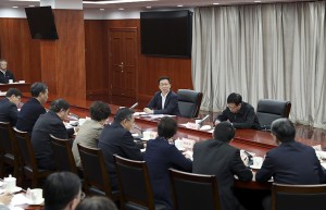 韩正召开财税部门座谈会