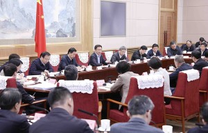 韩正主持召开国务院食品安全委员会第二次全体会议并讲话